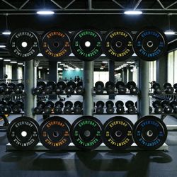 260lbs Sets Of Rubber plates 10s,15s,15s,25s,35s,45s. 