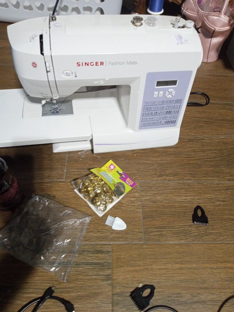 Singer Sewing Machine