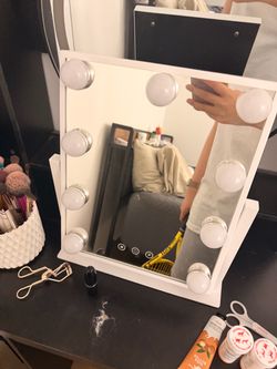 Makeup mirror