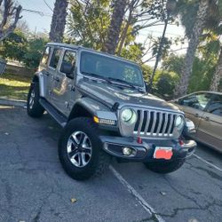 2019 Jeep Wrangler Sahara JL