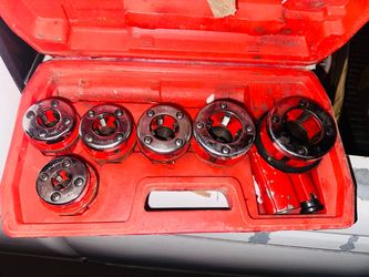 Pipe Threading Die Set in Case