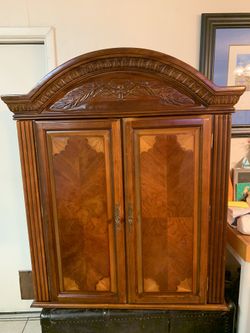 Solid Cherry Wood Entertainment Hutch 