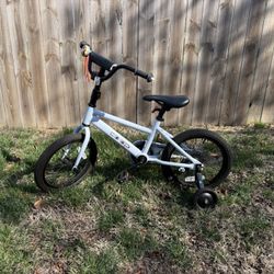 Co-op rev 16 Kids bike