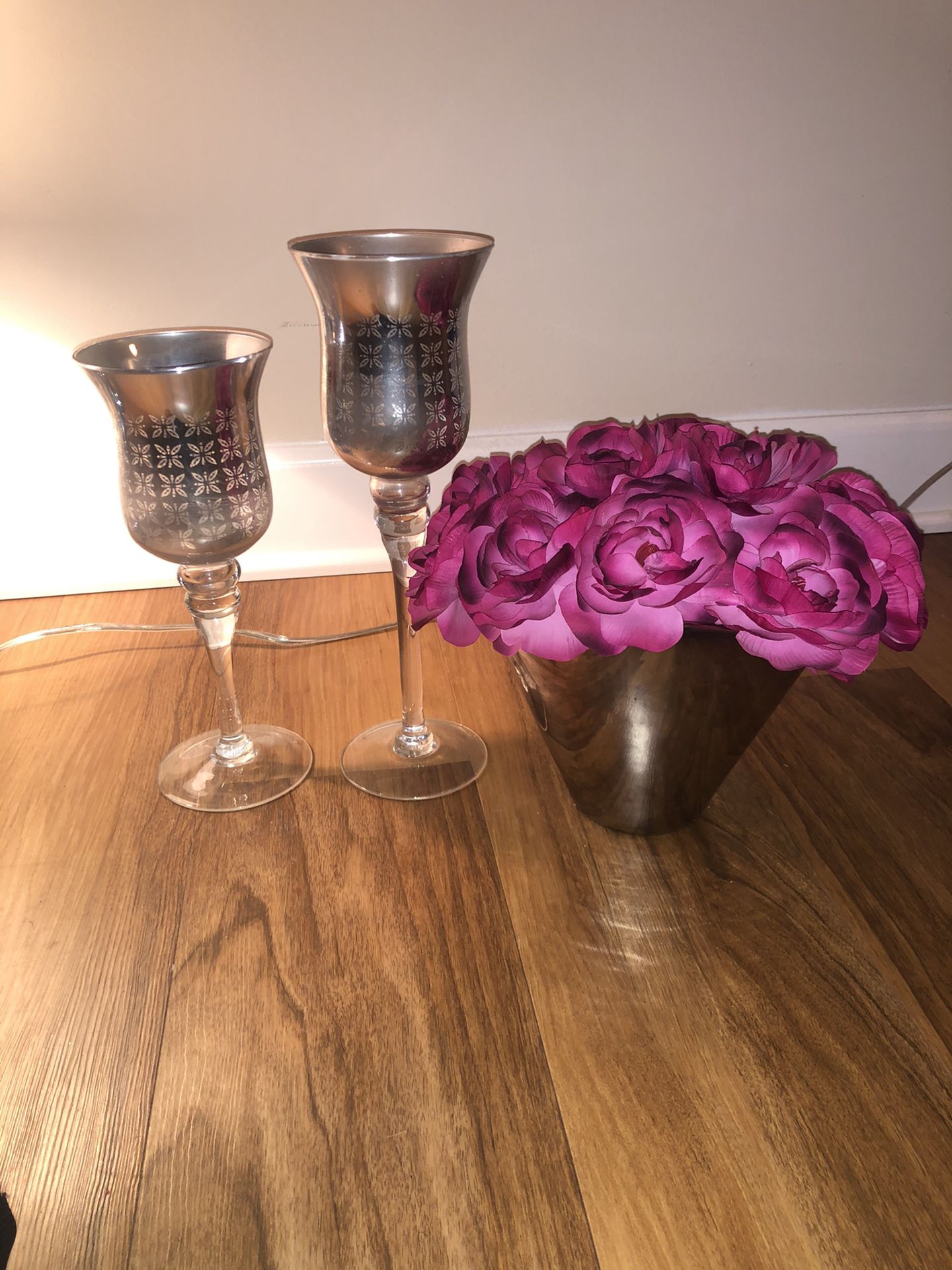Faux flowers/vase and candle holders