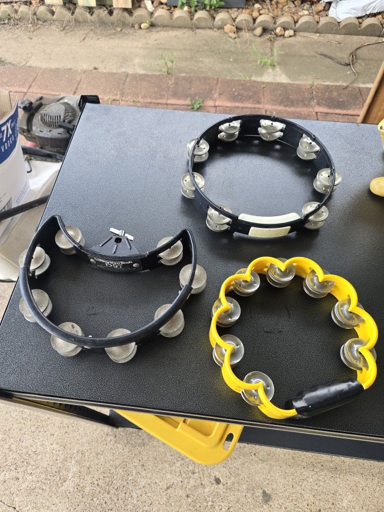 3 Tambourines