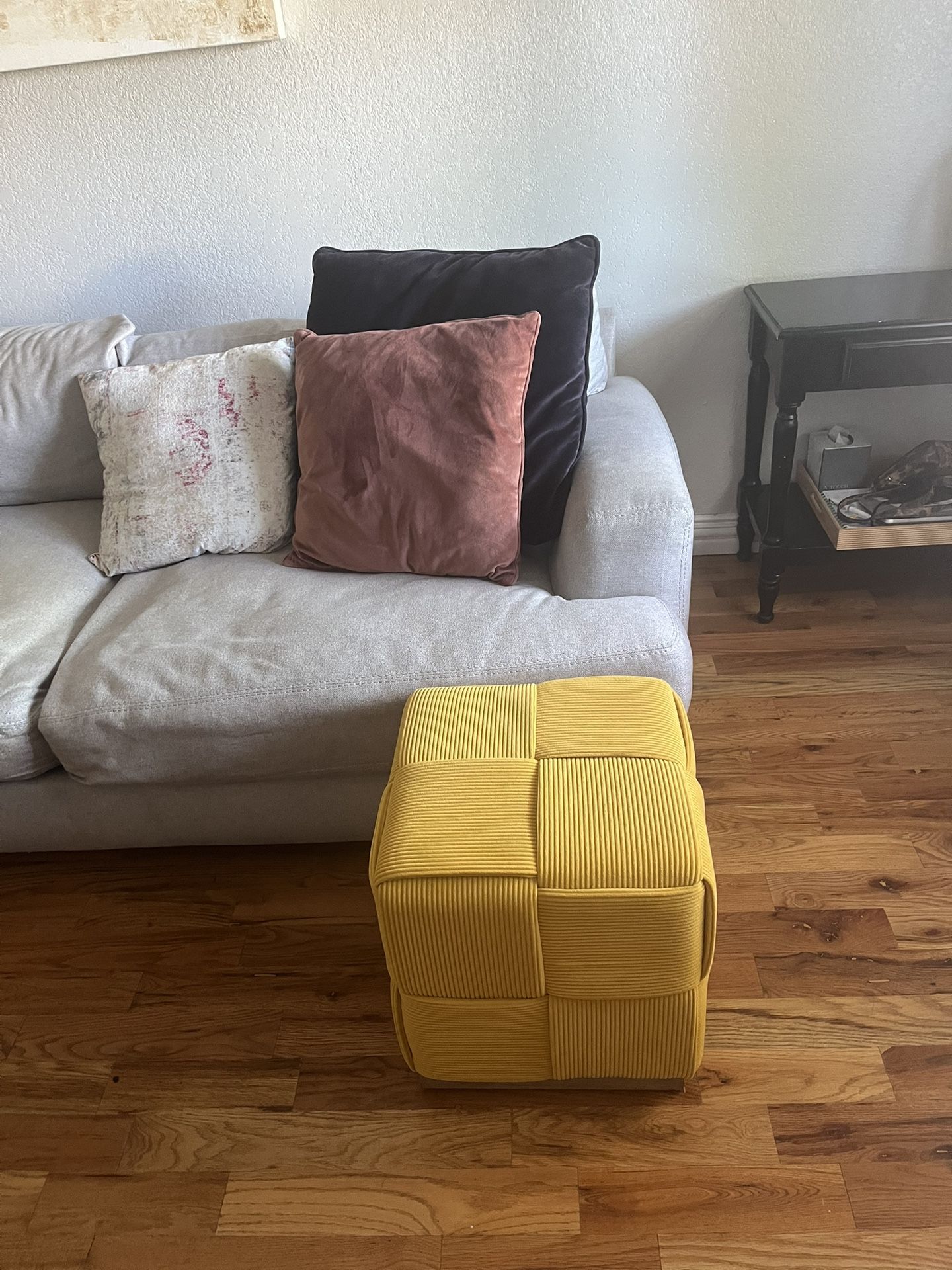 Excellent Condition Mustard Ottoman