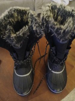 Khombu Women's Snow Boots
