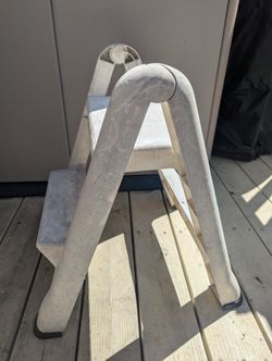 Folding 2 Step Ladder Pool Outdoor Rubbermaid Sterilite Husky Compact Plastic Non Conductive 