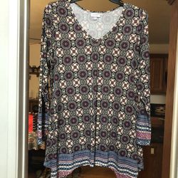 Women’s Tunic length Size 14/ 16 Top Long Sleeve Length .  Brand new perfect condition.  By the Avenue.  Smoke free home  Will combine listings before