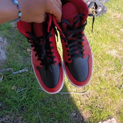 Jordan 1 Red SZ 11.5