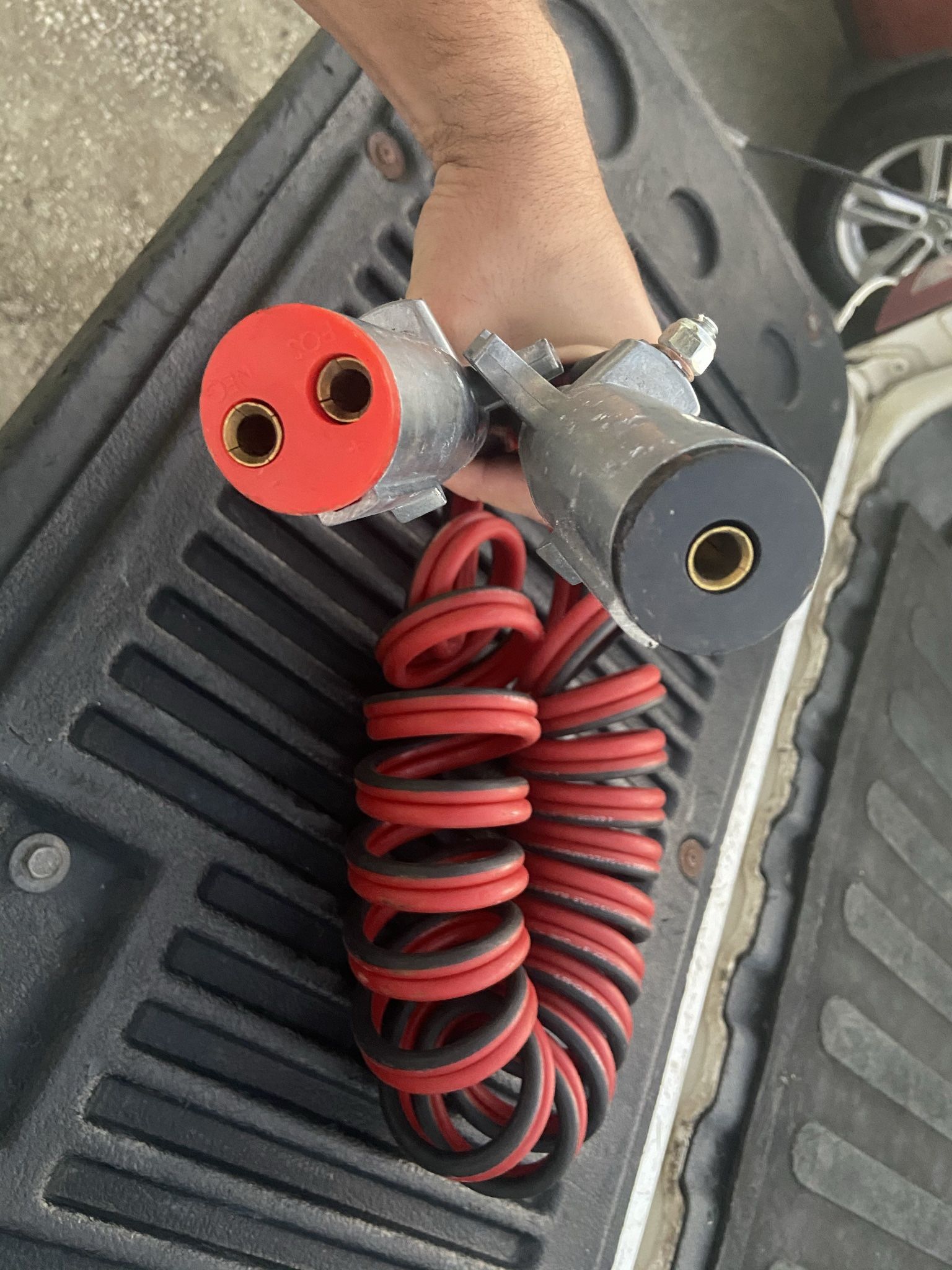 Industrial Dual Pole To Single Pole Lead