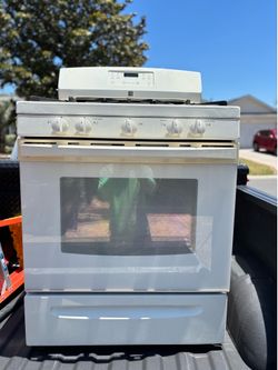 Kenmore Gas Stove + Dishwasher Set – Delivery Availabl
