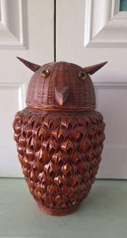 Vintage Chinese Owl Woven Wicker and Ceramic Ginger Jar, 5.5"