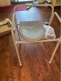 Portable toilet
