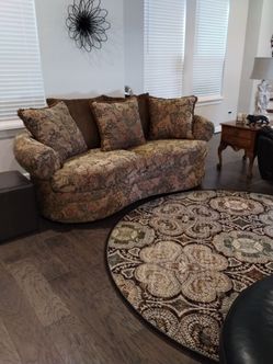 Gorgeous couch