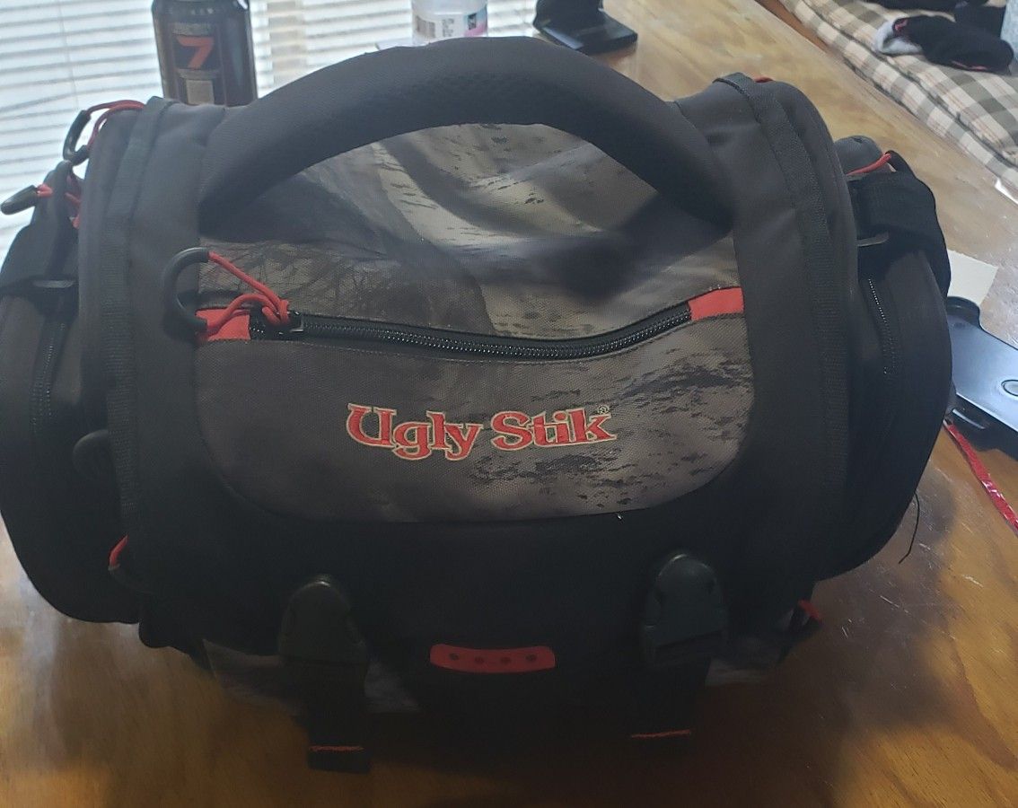 Ugly Stik Medium Fishing Tackle Box Soft Duffle Bag 14”