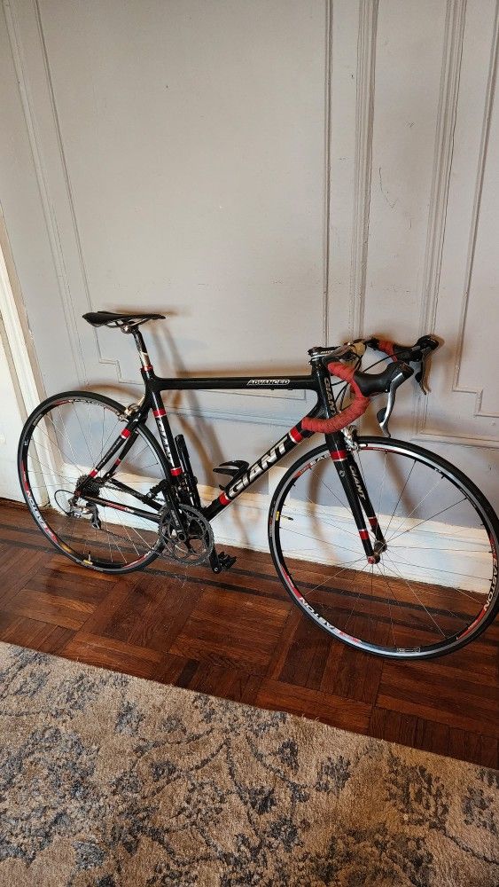 GIANT TCR Advanced Bike