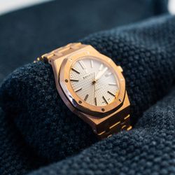 AUDEMARS PIGUET ROYAL OAK 15400OR 41MM