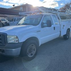 2007 Ford F-350 XL super Duty 4 Door Extended Cab