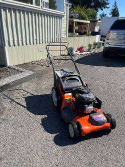 Lawm mower Husqvarna Honda