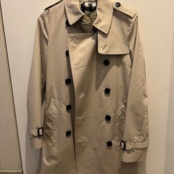 Authentic Burberry trench coat 🧥 ! New! Size 4
