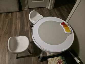 Skip Hop Kids Table and Chairs