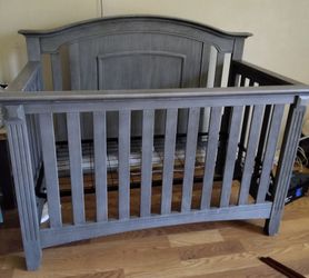 Crib /grey