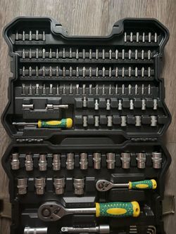 Socket set tool 115 piece