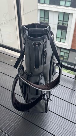 Vessel Player V Stand
