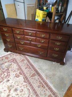 9 Drawer American Drew Dresser With Mirror