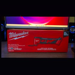 MILWAUKEE CORDLESS