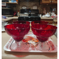 Set of 4  red dessert glasses