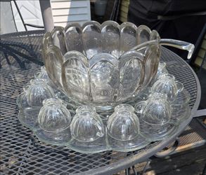 L.E. Smith "Old Dominion vintage punch bowl set