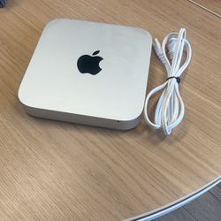 Apple Mac Mini Core i7 , 16 GB Ram, SSD Catalina