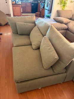 Sage Green Modular Sectional Sofa - West elm - harmony- 2 pieces + 5 pillows