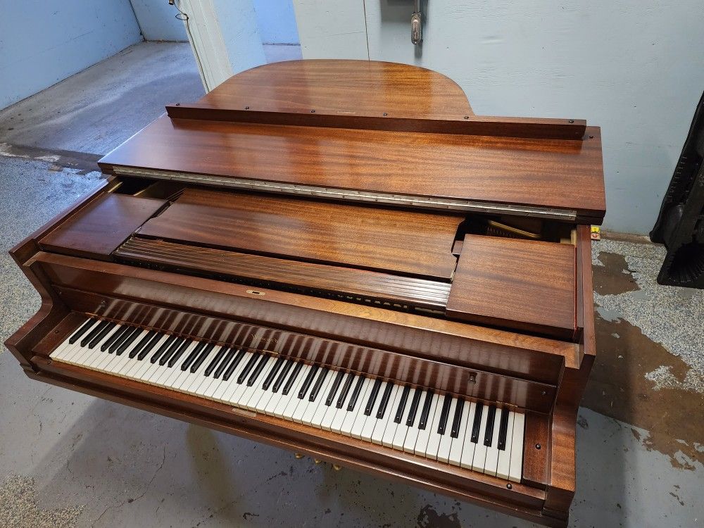 Howard Cincinnati Baby Grand Piano