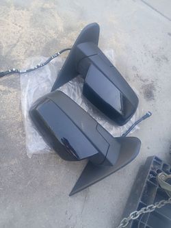 Pair of Black Power Side View Mirrors2014–2018/2019 Chevrolet Silverado and GMC Sierra 1500/2500/3500