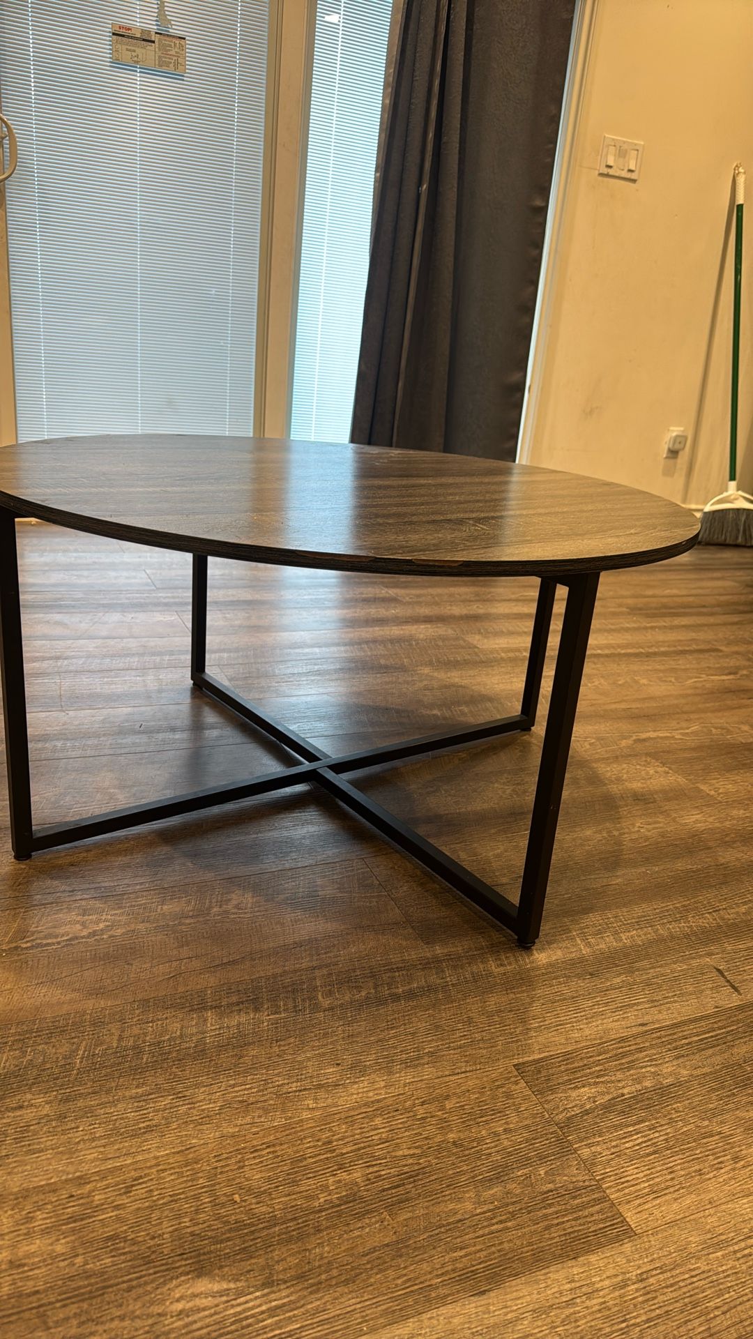 Round Table 