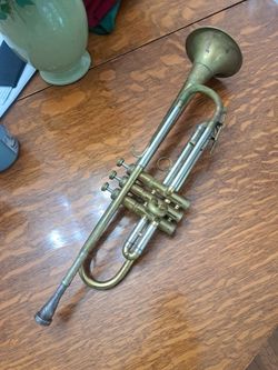 Trumpet with mouthpiece