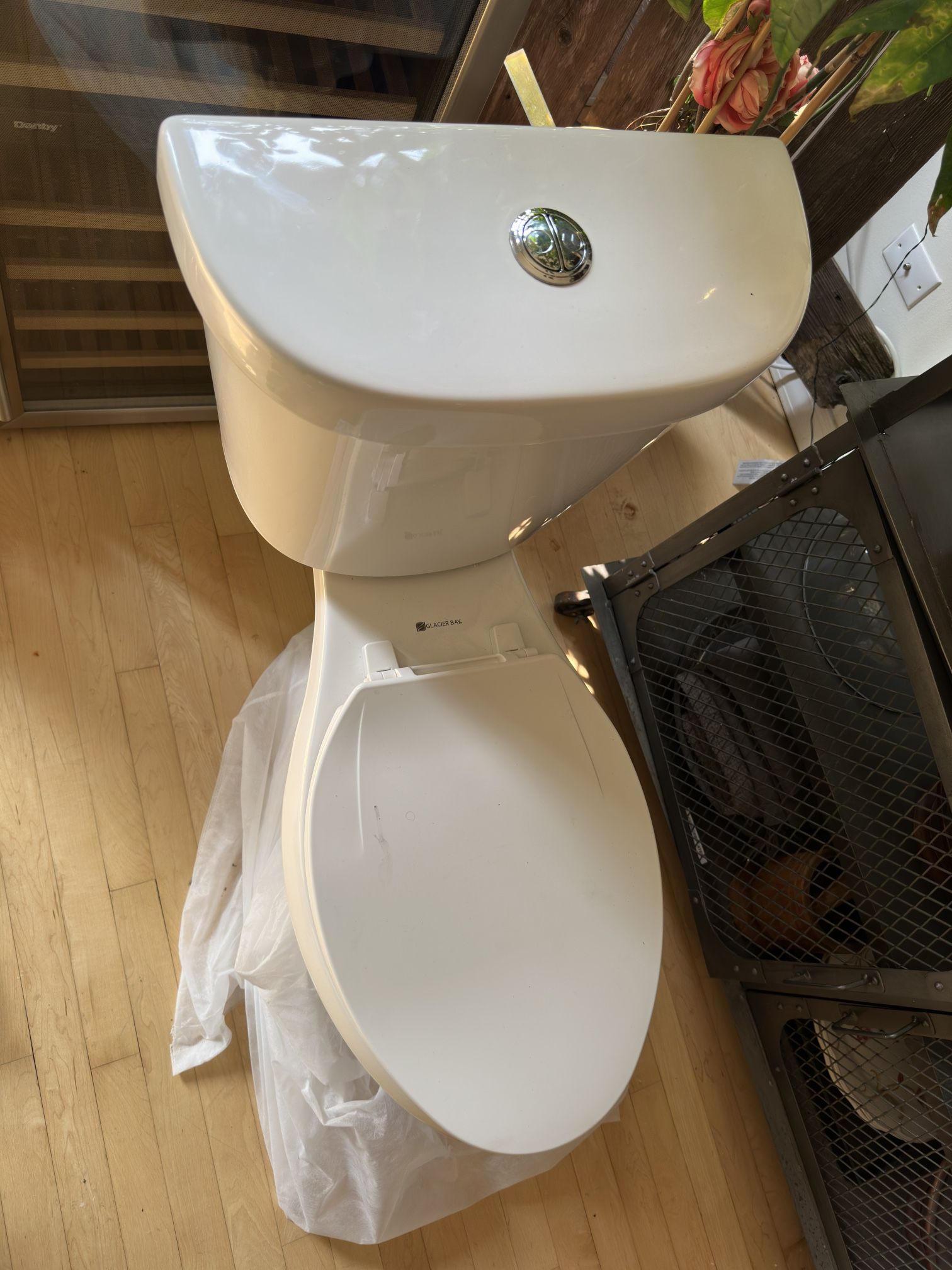 Glacier Bay Toilet for Sale in Chicago, IL OfferUp