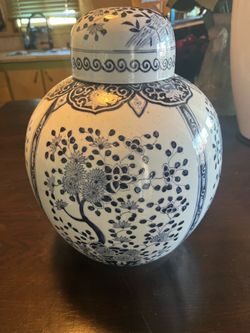 Vintage porcelain ACF Vase