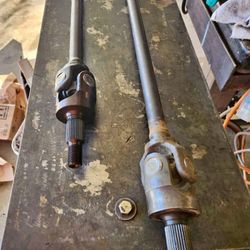 Carbon JK Non-Rubicon Front D30 27 Spline Axle Kit