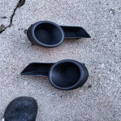 2008-11 Toyota Highlander bumper molding