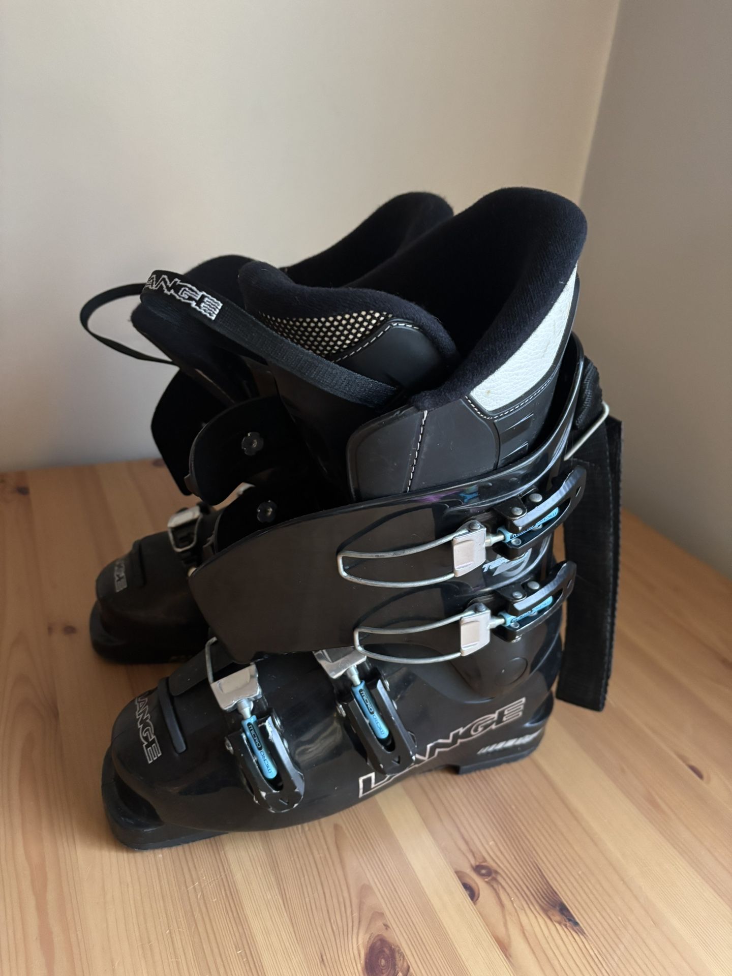 Lange Ski Youth Boots Junior Size 23.5 
