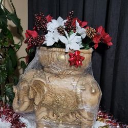 Elephant Pot 