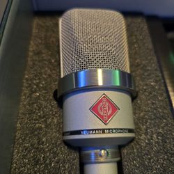 Neumann TLM 102 Studio MICROPHONE