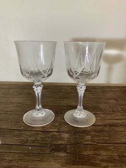Set of 2 Vintage French Crystal Wine glasses 6”