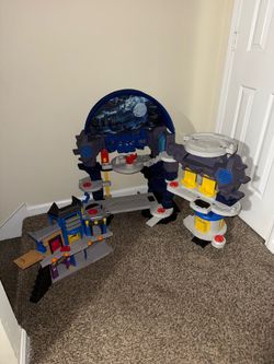 Batman bat cave
