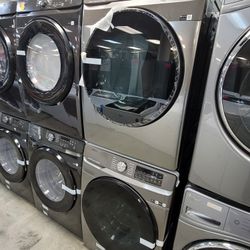 New Samsung Front Loading Washer And Stackable Gas Dryer Set With Steam 