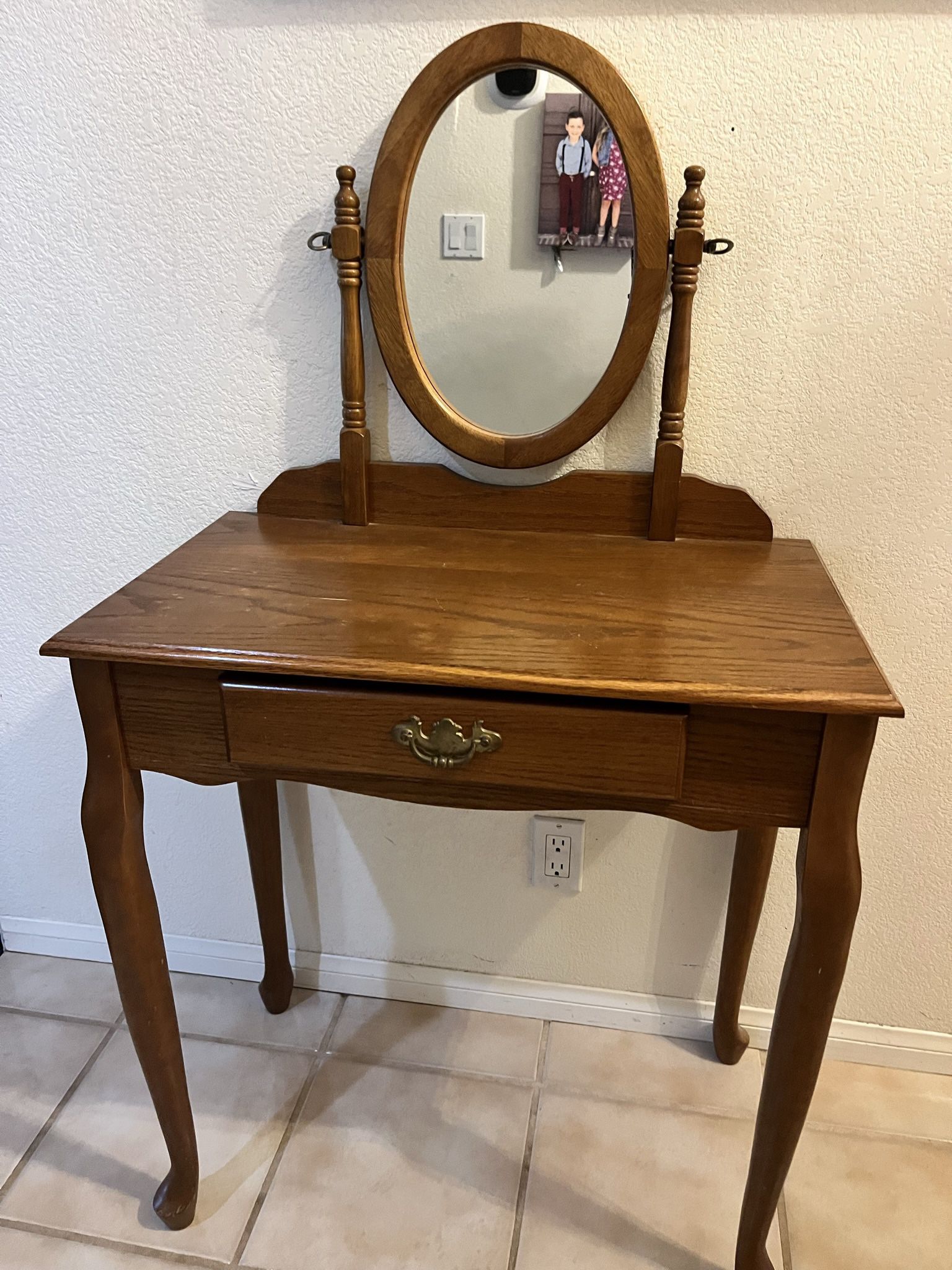 Oak Vintage vanity 